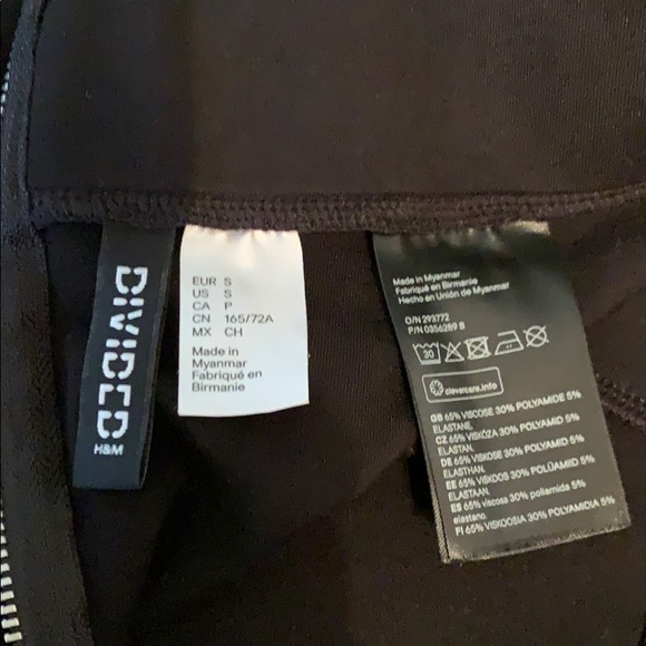 H & M Divided “Skater” skirt.  Small.   Black. - Picture 10 of 10